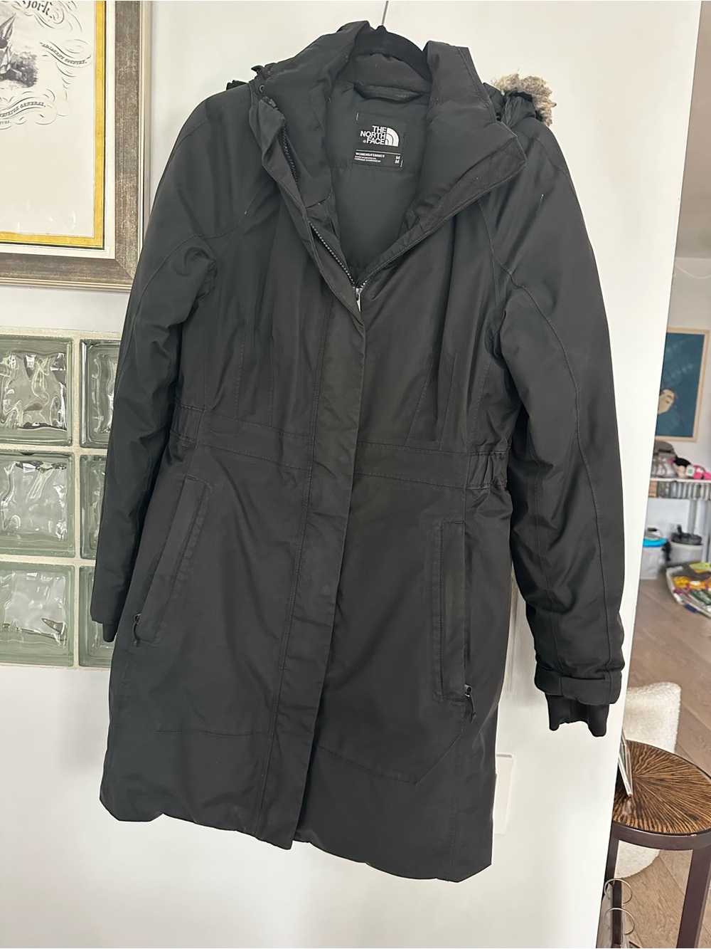 The North Face Women's Black Hooded Insulated Puffer Coat